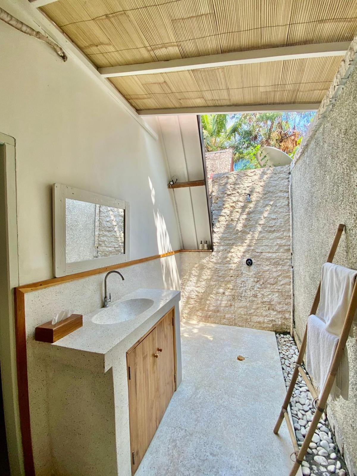 Lucky'S Hostel Νησιά Γκίλι Εξωτερικό φωτογραφία